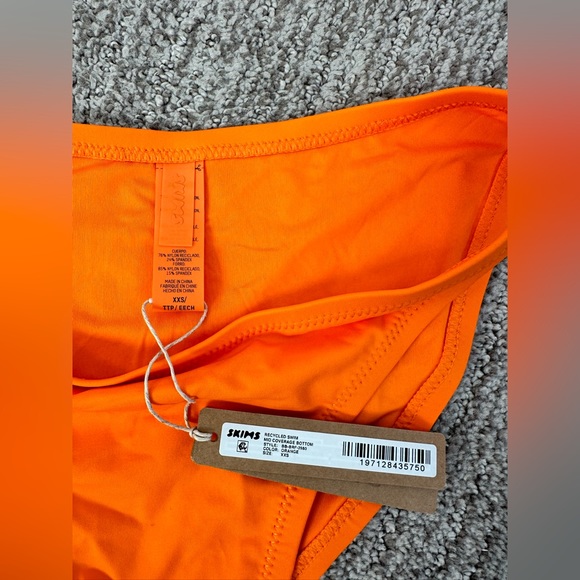 Women’s SKIMS micro scoop Bathing Suit - Picture 5 of 8